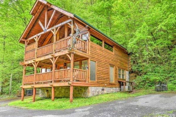 Smokey Max Cabin Villa Pigeon Forge Exterior photo